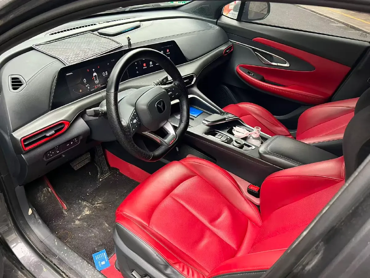 2020 ChangAn UNI-T 1.5T 180HP L4 7DCT,autocango,china used car exporter,china ev exporter,chinese used car exporter,chinese used ev exporter