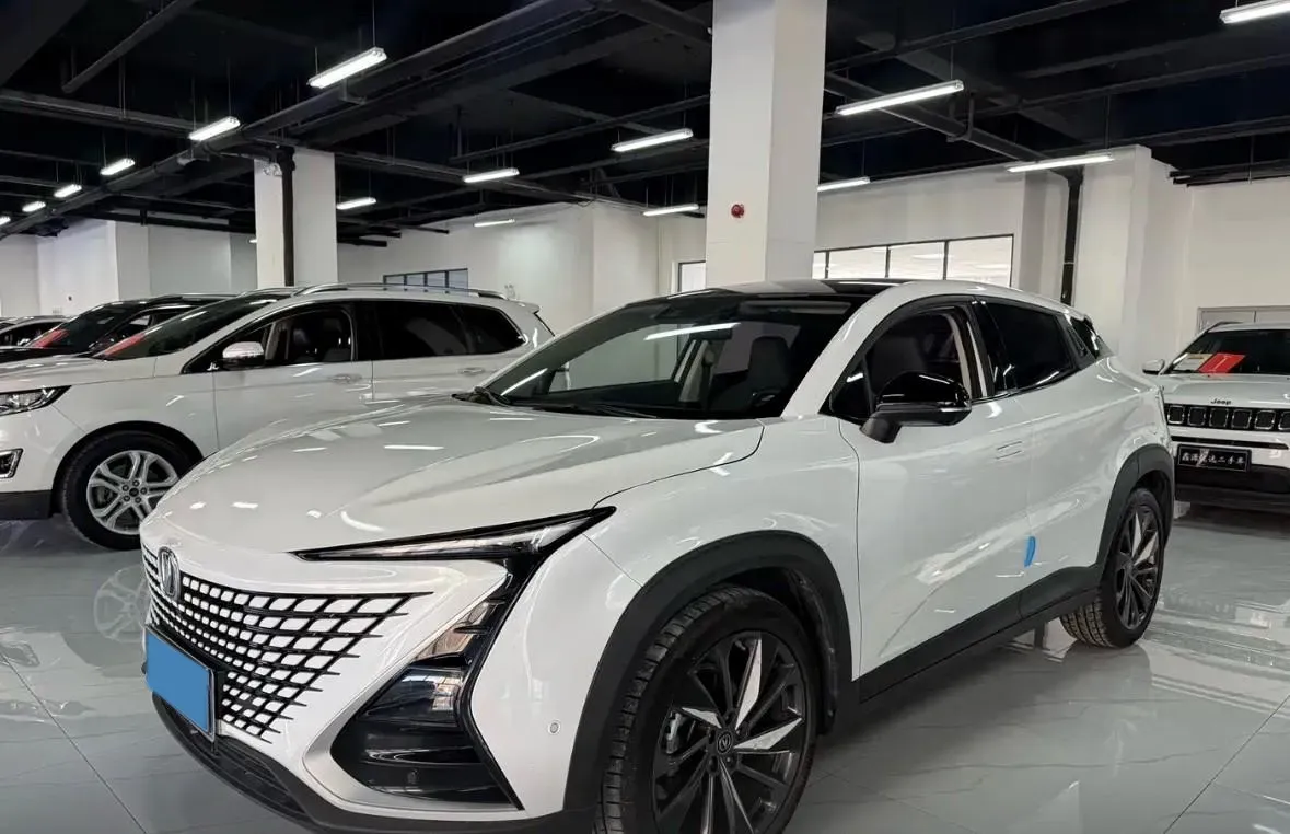 2020 ChangAn UNI-T 1.5T 180HP L4 7DCT,autocango,china used car exporter,china ev exporter,chinese used car exporter,chinese used ev exporter