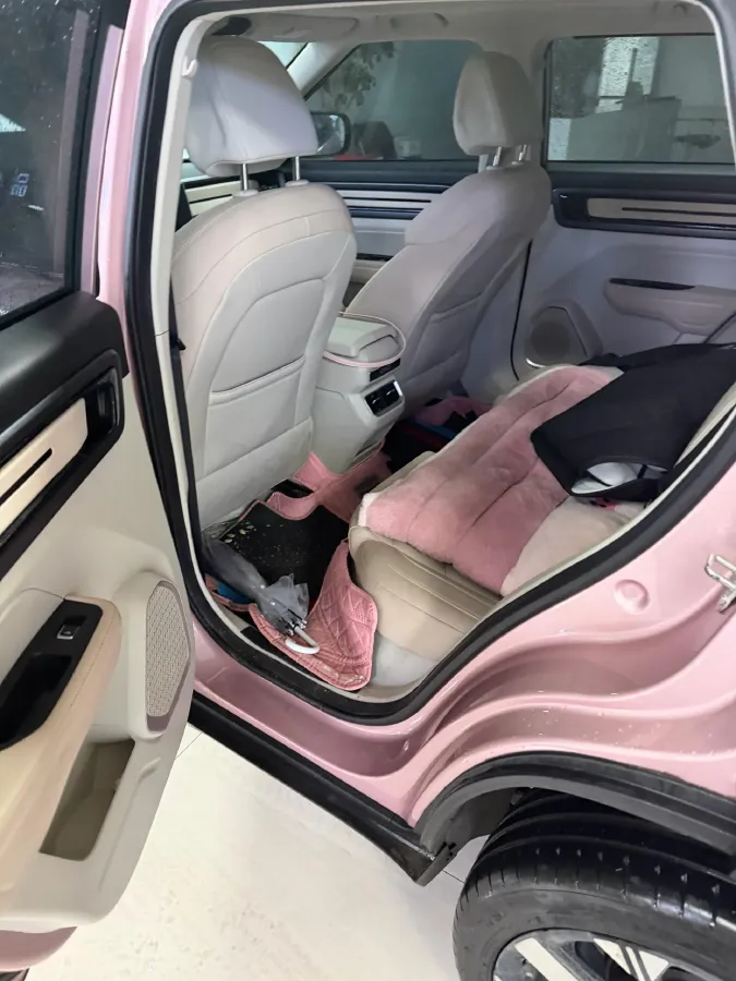 2023 Geely ICON 1.5T 181HP L4 7DCT,autocango,china used car exporter,china ev exporter,chinese used car exporter,chinese used ev exporter