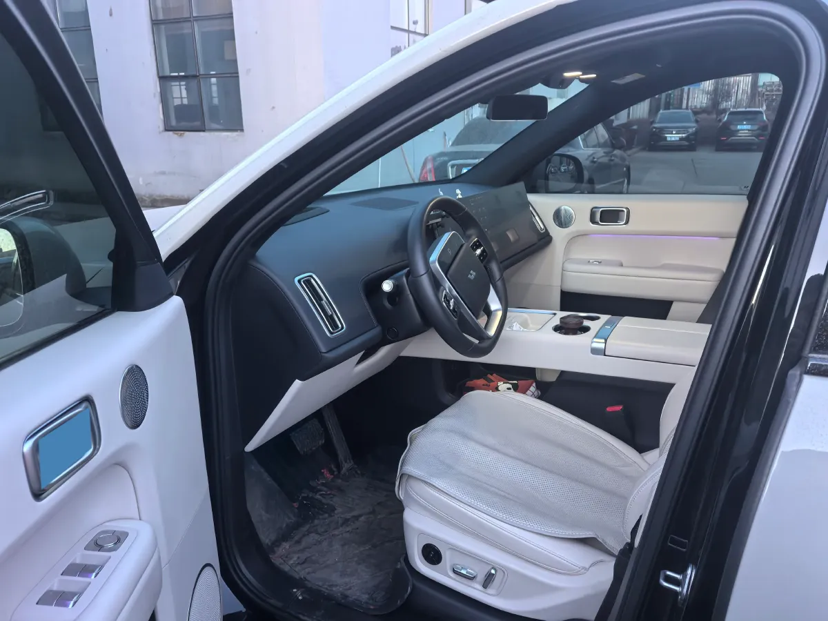 2024 Li L6 Range Extended 154HP L4 REEV 36.8KWH,autocango,china used car exporter,china ev exporter,chinese used car exporter,chinese used ev exporter