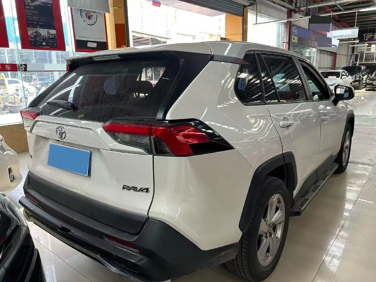 2020 Toyota RAV4 2.0L 171HP L4 CVT,autocango,china used car exporter,china ev exporter,chinese used car exporter,chinese used ev exporter