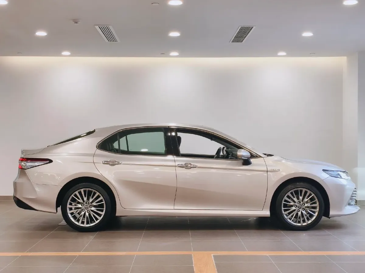 2018 Toyota Camry 2.5L 178HP L4 E-CVT Hybrid,autocango,china used car exporter,china ev exporter,chinese used car exporter,chinese used ev exporter