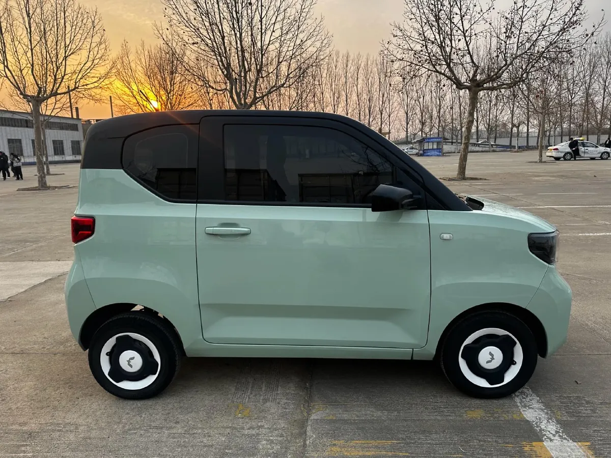 2021 WuLing HongGuang MINI EV BEV 9.3KWH,autocango,china used car exporter,china ev exporter,chinese used car exporter,chinese used ev exporter