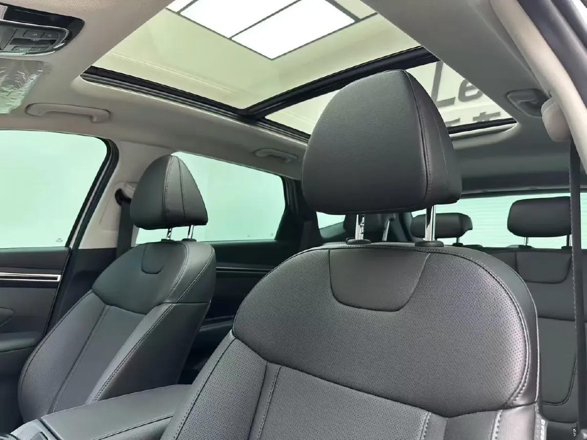 2023 Hyundai Tucson 1.5T 200HP L4 8AT,autocango,china used car exporter,china ev exporter,chinese used car exporter,chinese used ev exporter