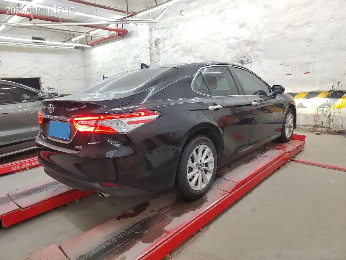 2021 Toyota Camry 2.0L 178HP L4 CVT,autocango,china used car exporter,china ev exporter,chinese used car exporter,chinese used ev exporter