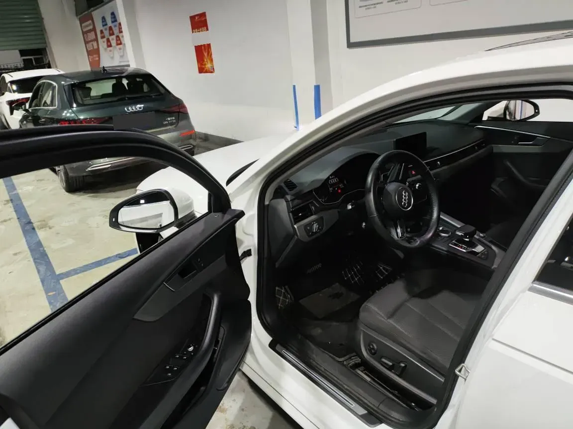 2019 Audi A4L 2.0T 190HP L4 7DCT,autocango,china used car exporter,china ev exporter,chinese used car exporter,chinese used ev exporter