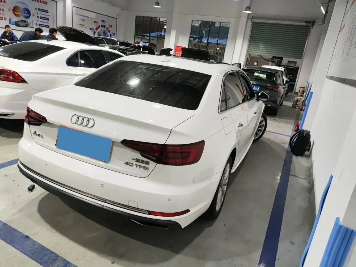 2019 Audi A4L 2.0T 190HP L4 7DCT,autocango,china used car exporter,china ev exporter,chinese used car exporter,chinese used ev exporter