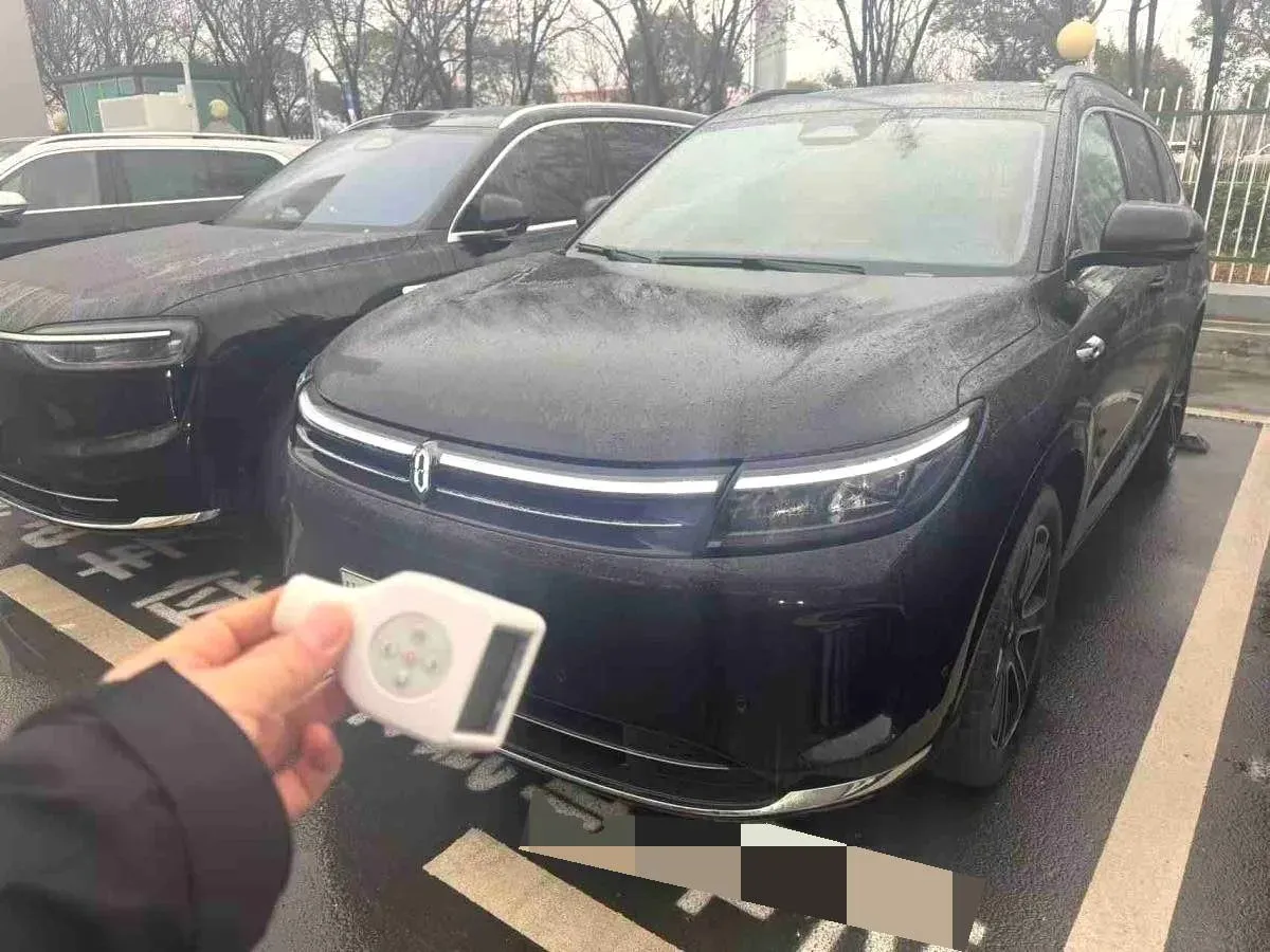 2024 AITO AITO M7 1.5T 152HP L4 REEV 40KWH,autocango,china used car exporter,china ev exporter,chinese used car exporter,chinese used ev exporter