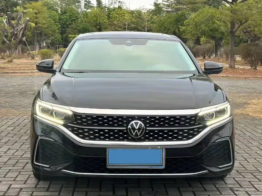 2023 Volkswagen Passat 2.0T 186HP L4 7DCT,autocango,china used car exporter,china ev exporter,chinese used car exporter,chinese used ev exporter
