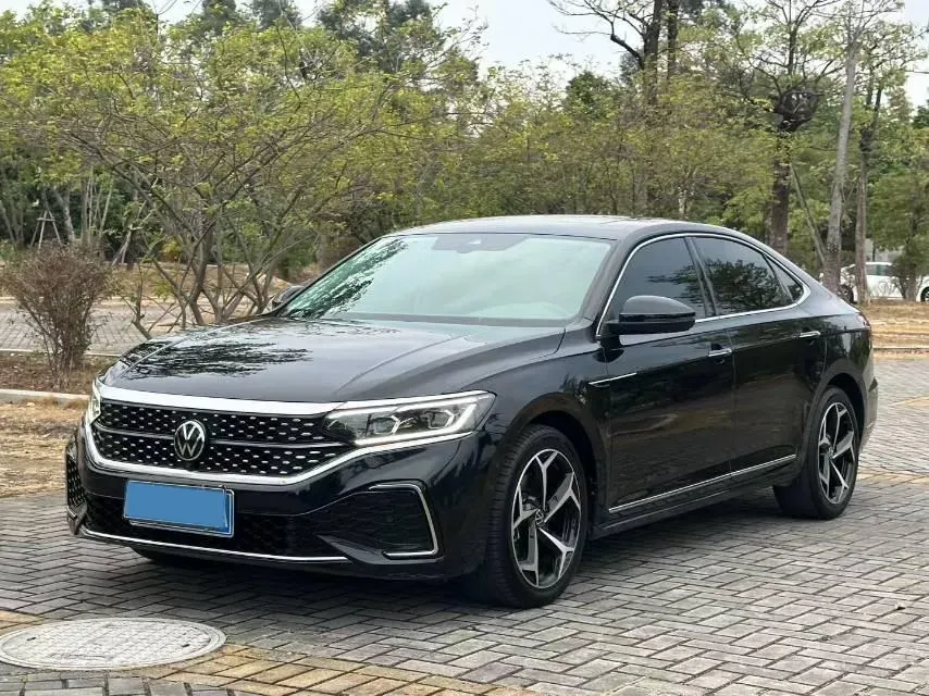 2023 Volkswagen Passat 2.0T 186HP L4 7DCT,autocango,china used car exporter,china ev exporter,chinese used car exporter,chinese used ev exporter