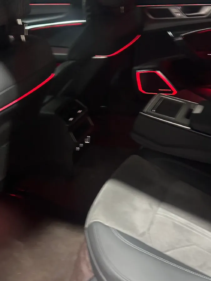 2023 Audi A6L 2.0T 190HP L4 7DCT,autocango,china used car exporter,china ev exporter,chinese used car exporter,chinese used ev exporter