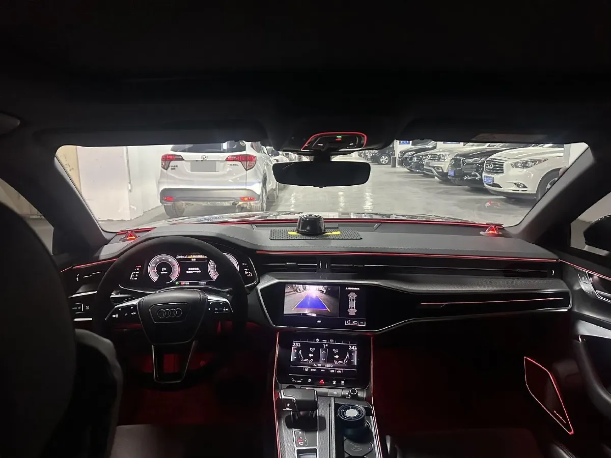 2023 Audi A6L 2.0T 190HP L4 7DCT,autocango,china used car exporter,china ev exporter,chinese used car exporter,chinese used ev exporter