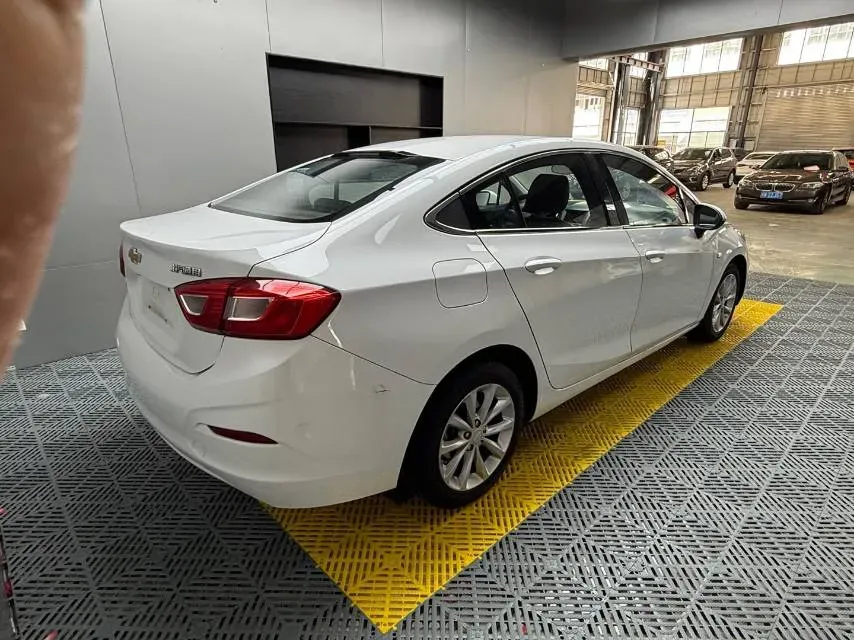 2018 Chevrolet Cruze 1.5L 114HP L4 6AT,autocango,china used car exporter,china ev exporter,chinese used car exporter,chinese used ev exporter