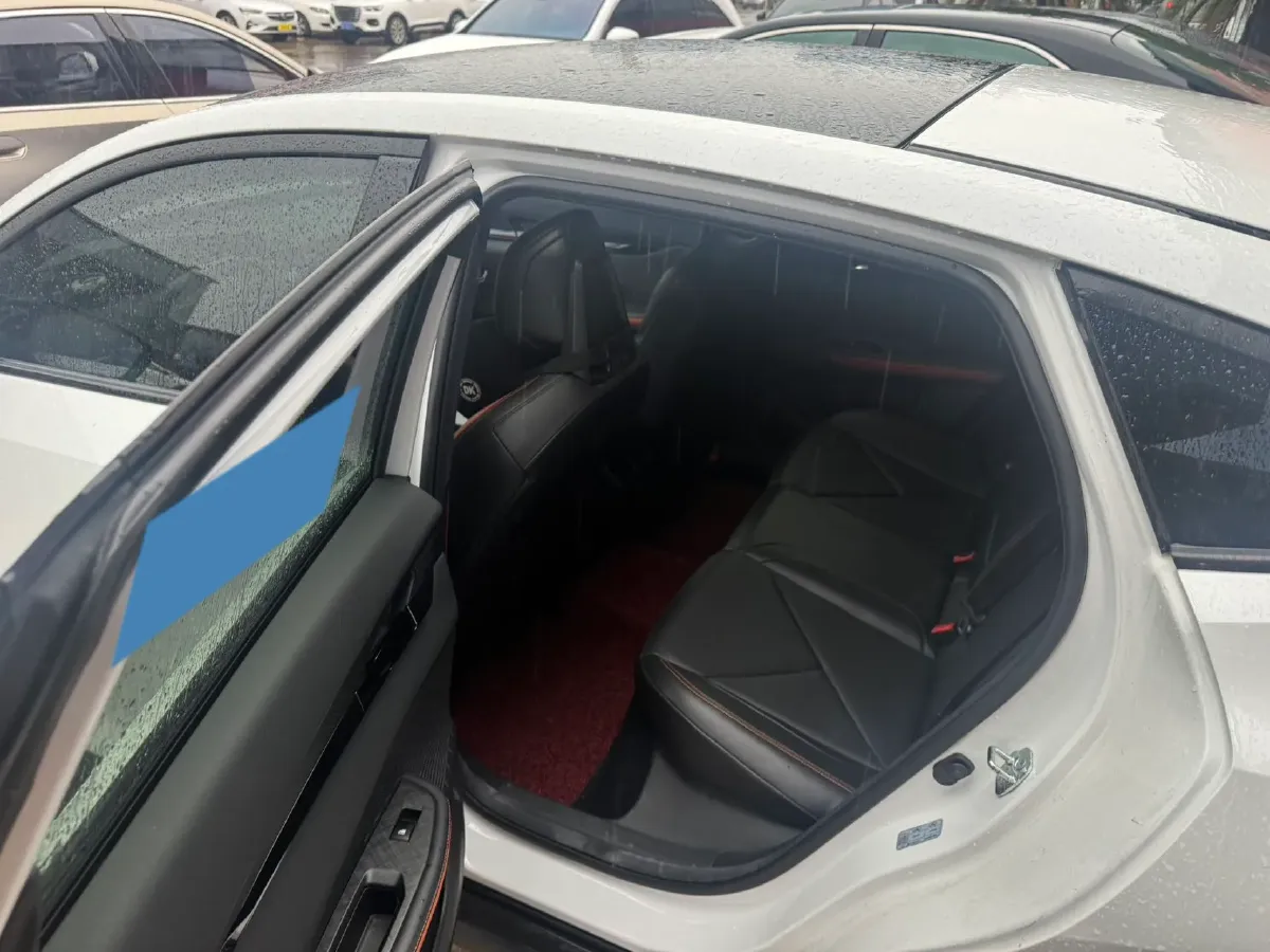 2022 ChangAn UNI-V 1.5T 188HP L4 7DCT,autocango,china used car exporter,china ev exporter,chinese used car exporter,chinese used ev exporter