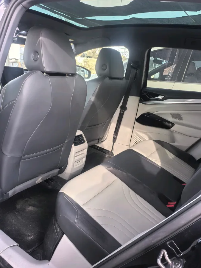 2021 Volkswagen ID.4 Crozz BEV 84.8KWH,autocango,china used car exporter,china ev exporter,chinese used car exporter,chinese used ev exporter