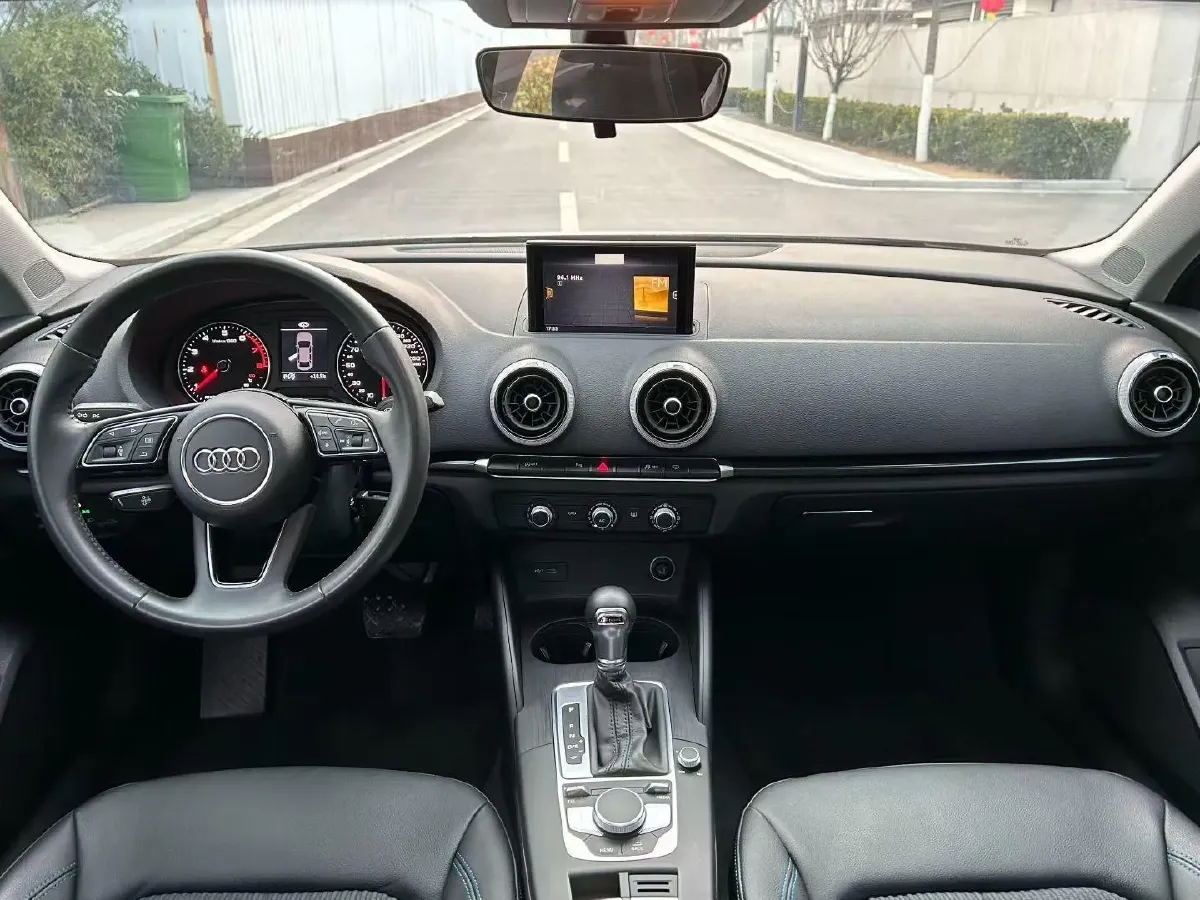 2020 Audi A3 1.4T 150HP L4 7DCT,autocango,china used car exporter,china ev exporter,chinese used car exporter,chinese used ev exporter