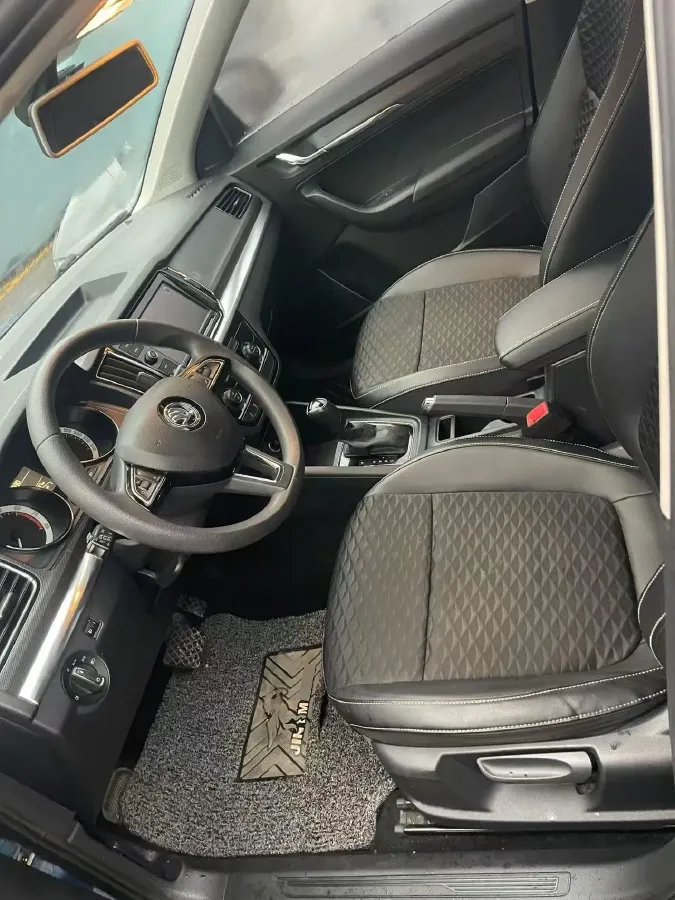2018 Skoda Kamiq 1.5L 110HP L4 6AT,autocango,china used car exporter,china ev exporter,chinese used car exporter,chinese used ev exporter