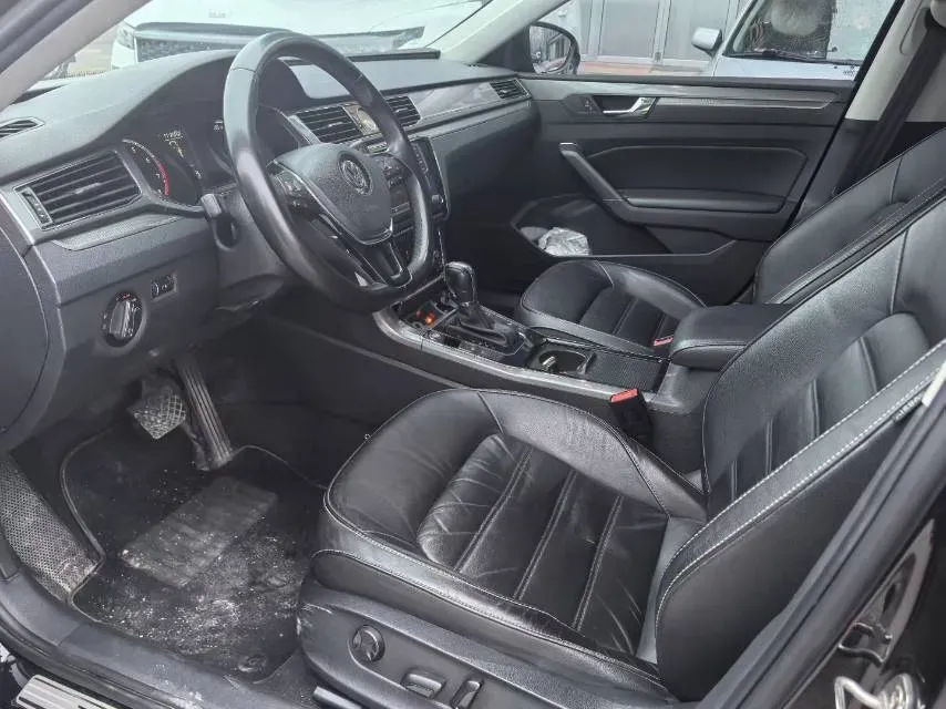 2017 Volkswagen Passat 1.8T 180HP L4 7DCT,autocango,china used car exporter,china ev exporter,chinese used car exporter,chinese used ev exporter