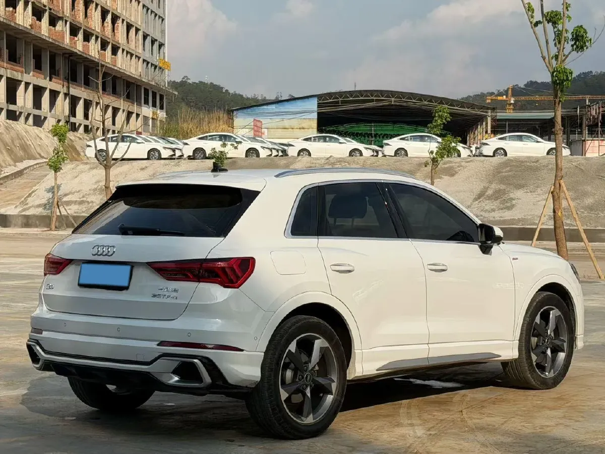 2023 Audi Q3 1.5T 160HP L4 7DCT,autocango,china used car exporter,china ev exporter,chinese used car exporter,chinese used ev exporter
