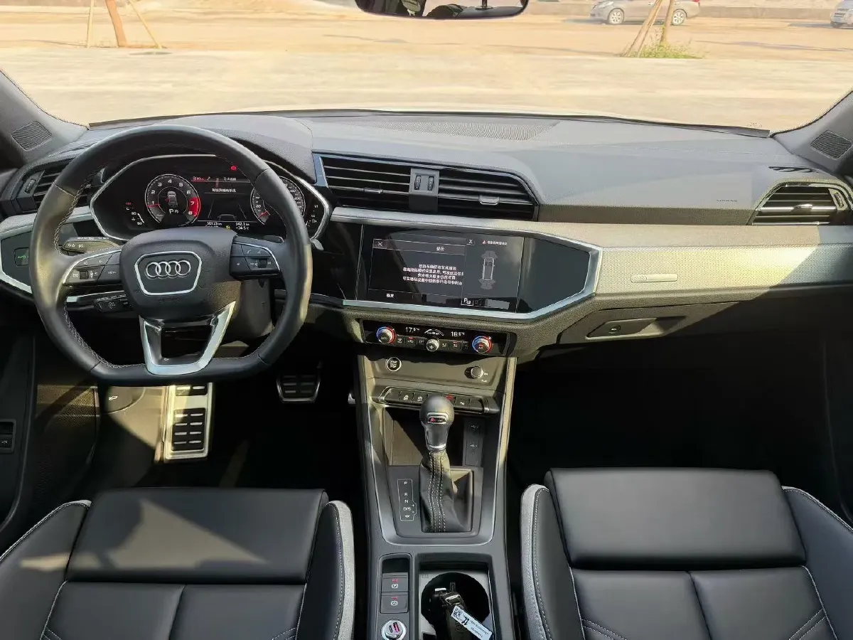 2023 Audi Q3 1.5T 160HP L4 7DCT,autocango,china used car exporter,china ev exporter,chinese used car exporter,chinese used ev exporter