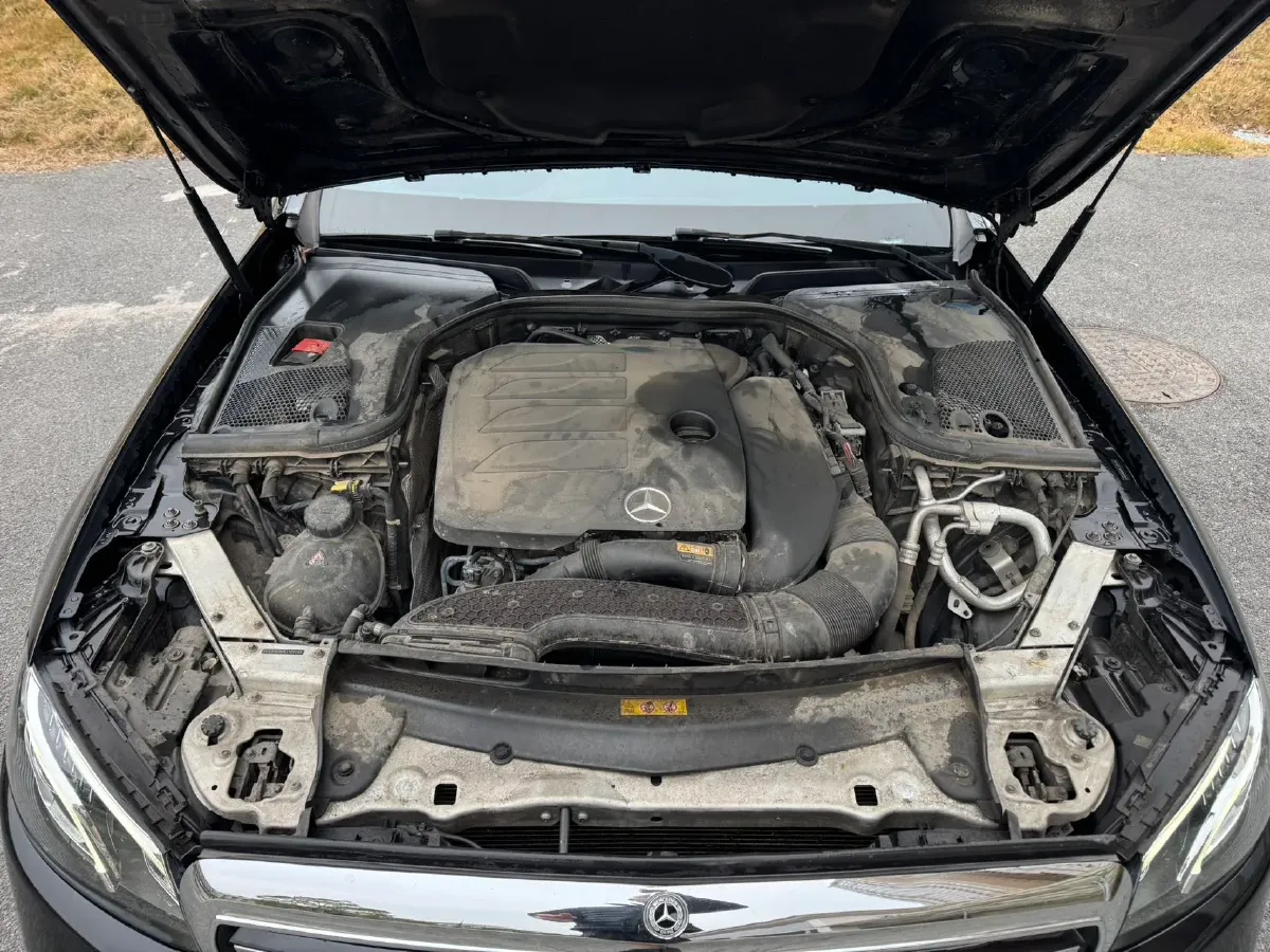 2020 Mercedes-Benz E Class 2.0T 258HP L4 9AT,autocango,china used car exporter,china ev exporter,chinese used car exporter,chinese used ev exporter