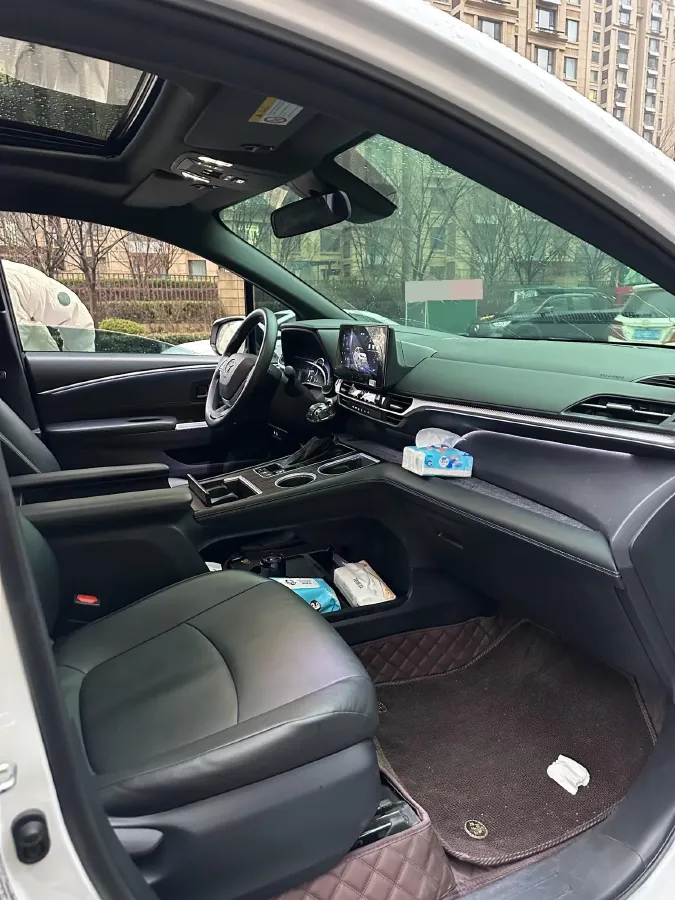 2024 Toyota Granvia 2.5L 189HP L4 E-CVT Hybrid,autocango,china used car exporter,china ev exporter,chinese used car exporter,chinese used ev exporter