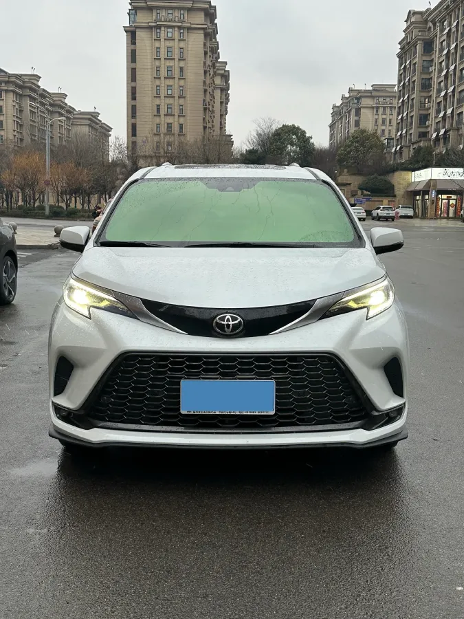 2024 Toyota Granvia 2.5L 189HP L4 E-CVT Hybrid,autocango,china used car exporter,china ev exporter,chinese used car exporter,chinese used ev exporter