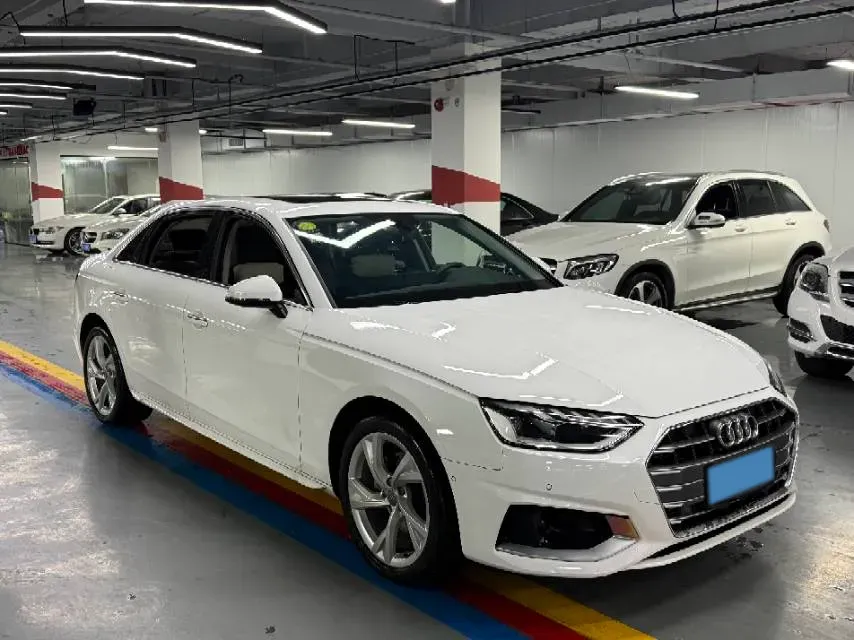 2020 Audi A4L 2.0T 190HP L4 7DCT,autocango,china used car exporter,china ev exporter,chinese used car exporter,chinese used ev exporter