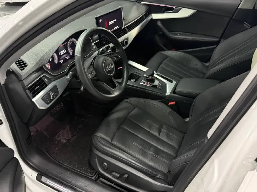 2020 Audi A4L 2.0T 190HP L4 7DCT,autocango,china used car exporter,china ev exporter,chinese used car exporter,chinese used ev exporter