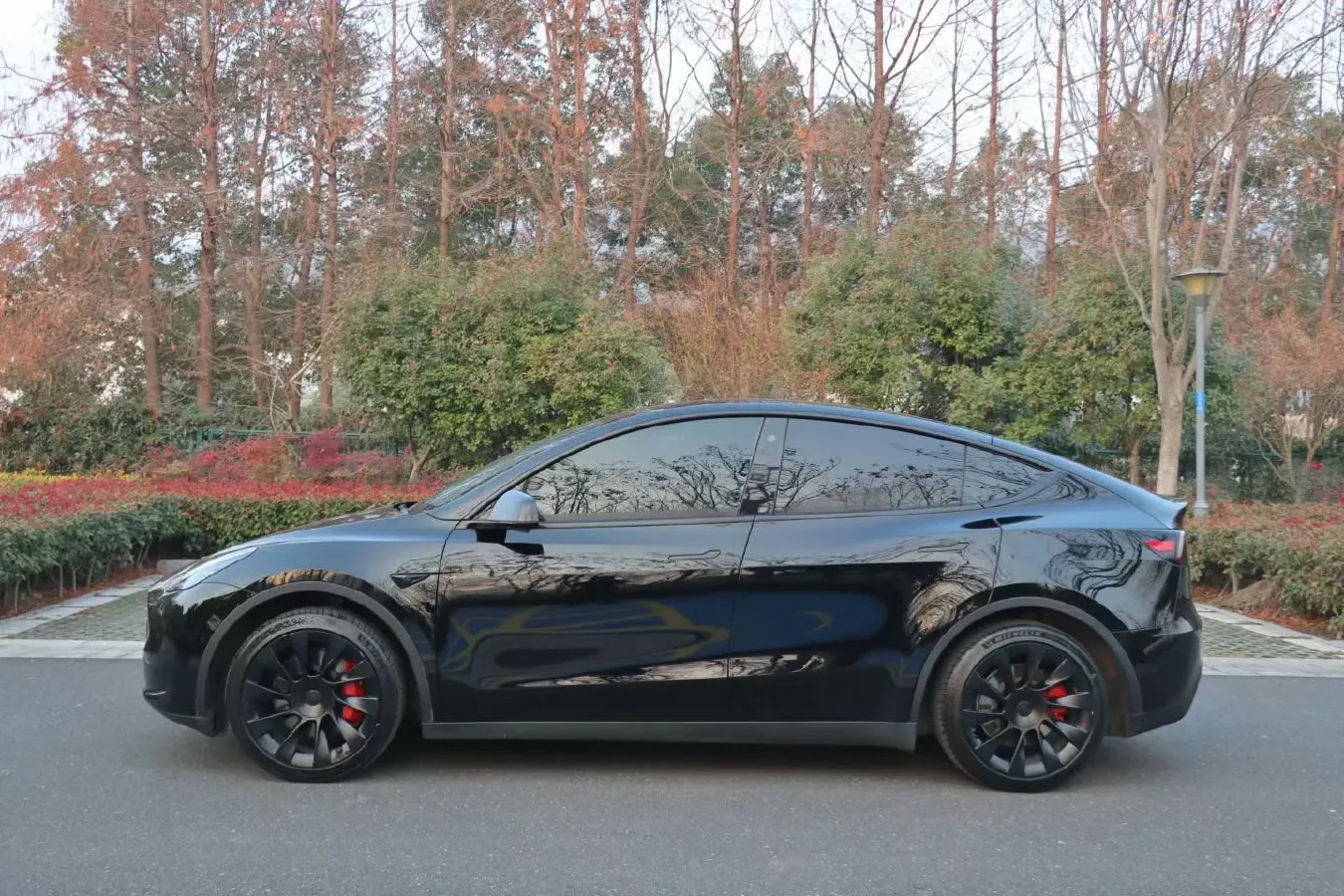 2022 Tesla Model Y BEV 60KWH,autocango,china used car exporter,china ev exporter,chinese used car exporter,chinese used ev exporter