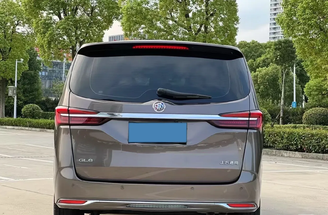 2023 Buick GL8 2.0T 237HP L4 9AT,autocango,china used car exporter,china ev exporter,chinese used car exporter,chinese used ev exporter
