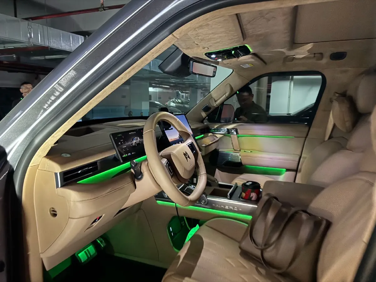 2025 BMW 3 Series 2.0T 245HP L4 8AT,autocango,china used car exporter,china ev exporter,chinese used car exporter,chinese used ev exporter