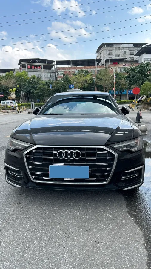 2021 Audi A6L 2.0T 224HP L4 7DCT,autocango,china used car exporter,china ev exporter,chinese used car exporter,chinese used ev exporter