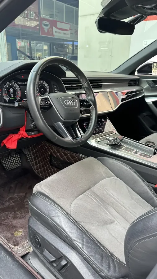 2021 Audi A6L 2.0T 224HP L4 7DCT,autocango,china used car exporter,china ev exporter,chinese used car exporter,chinese used ev exporter