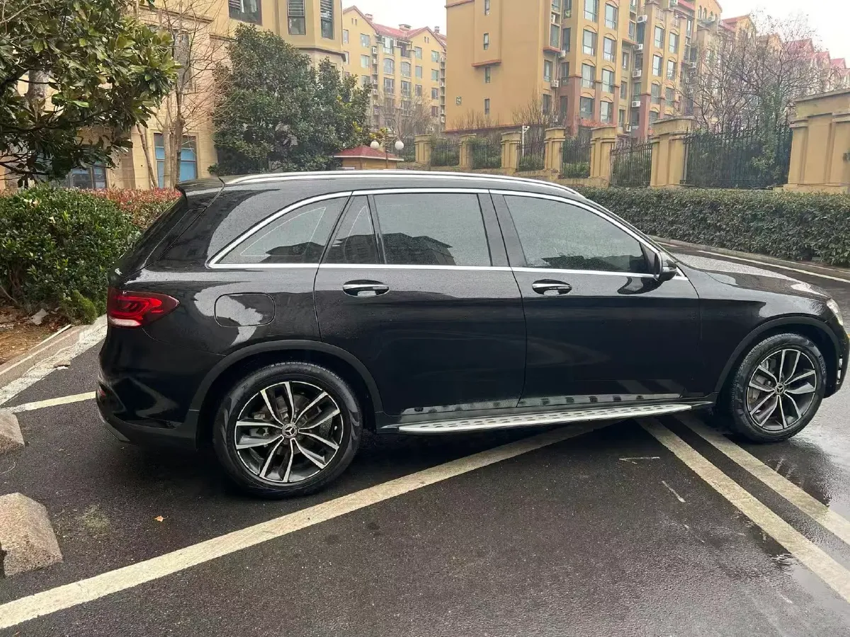 2021 Mercedes-Benz GLC Class 2.0T 258HP L4 9AT,autocango,china used car exporter,china ev exporter,chinese used car exporter,chinese used ev exporter