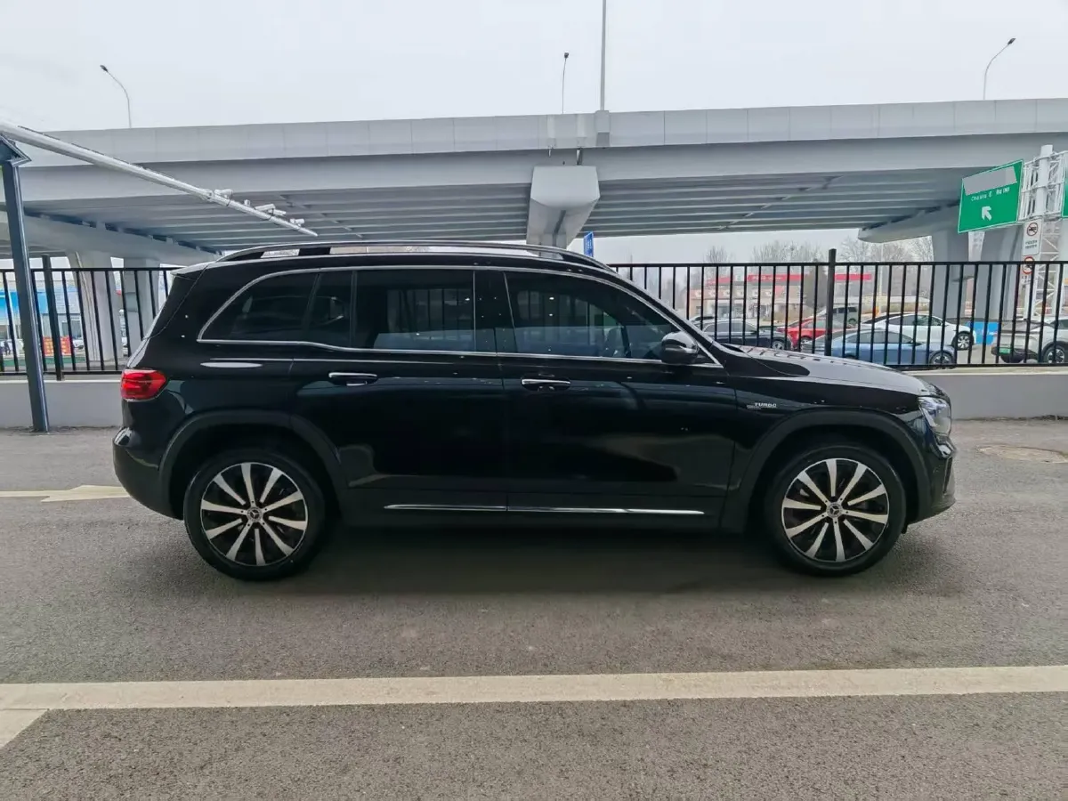 2025 Mercedes-Benz GLB Class 2.0T 190HP L4 8DCT,autocango,china used car exporter,china ev exporter,chinese used car exporter,chinese used ev exporter