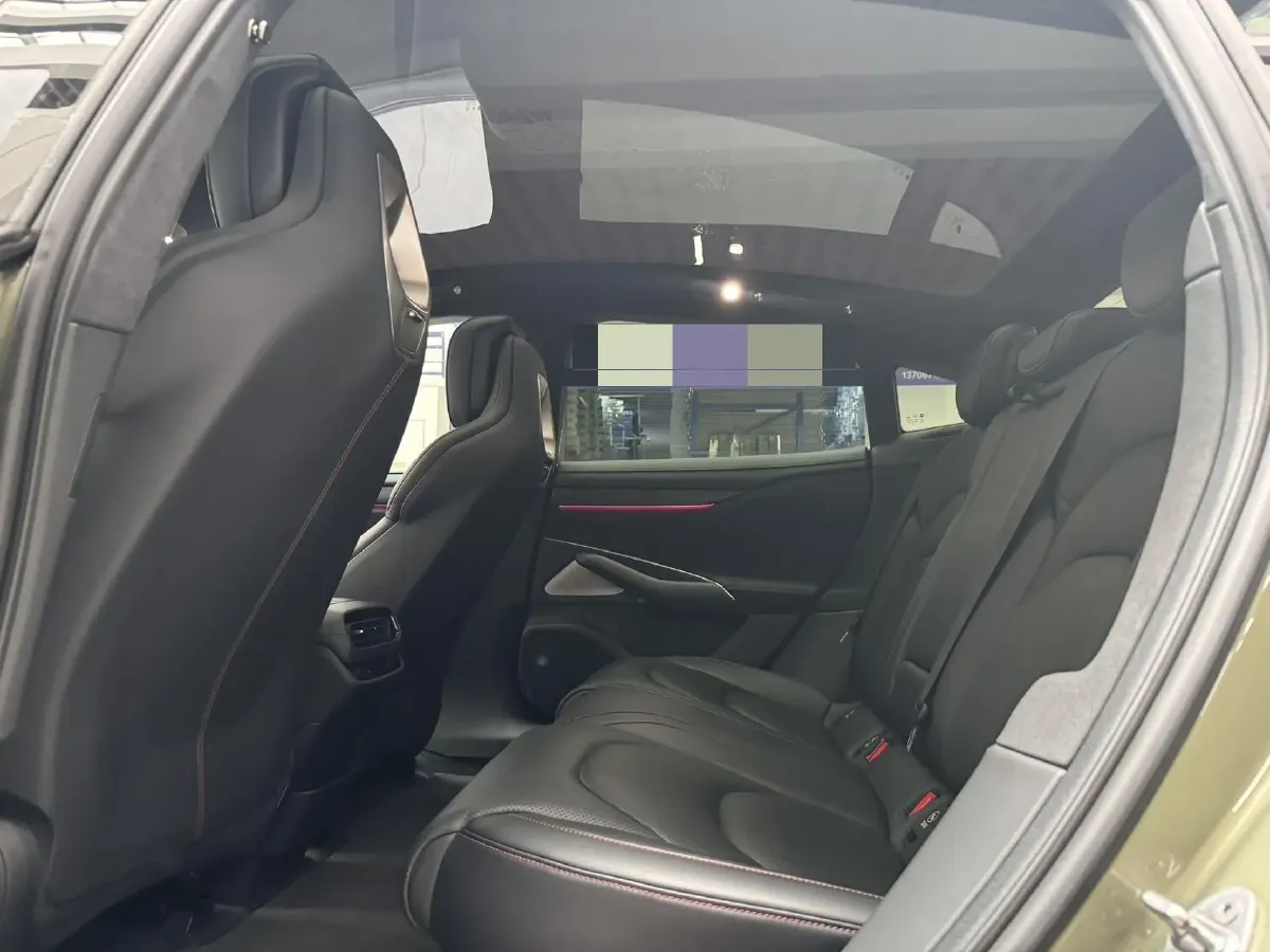 2024 MI SU7 BEV 101KWH,autocango,china used car exporter,china ev exporter,chinese used car exporter,chinese used ev exporter