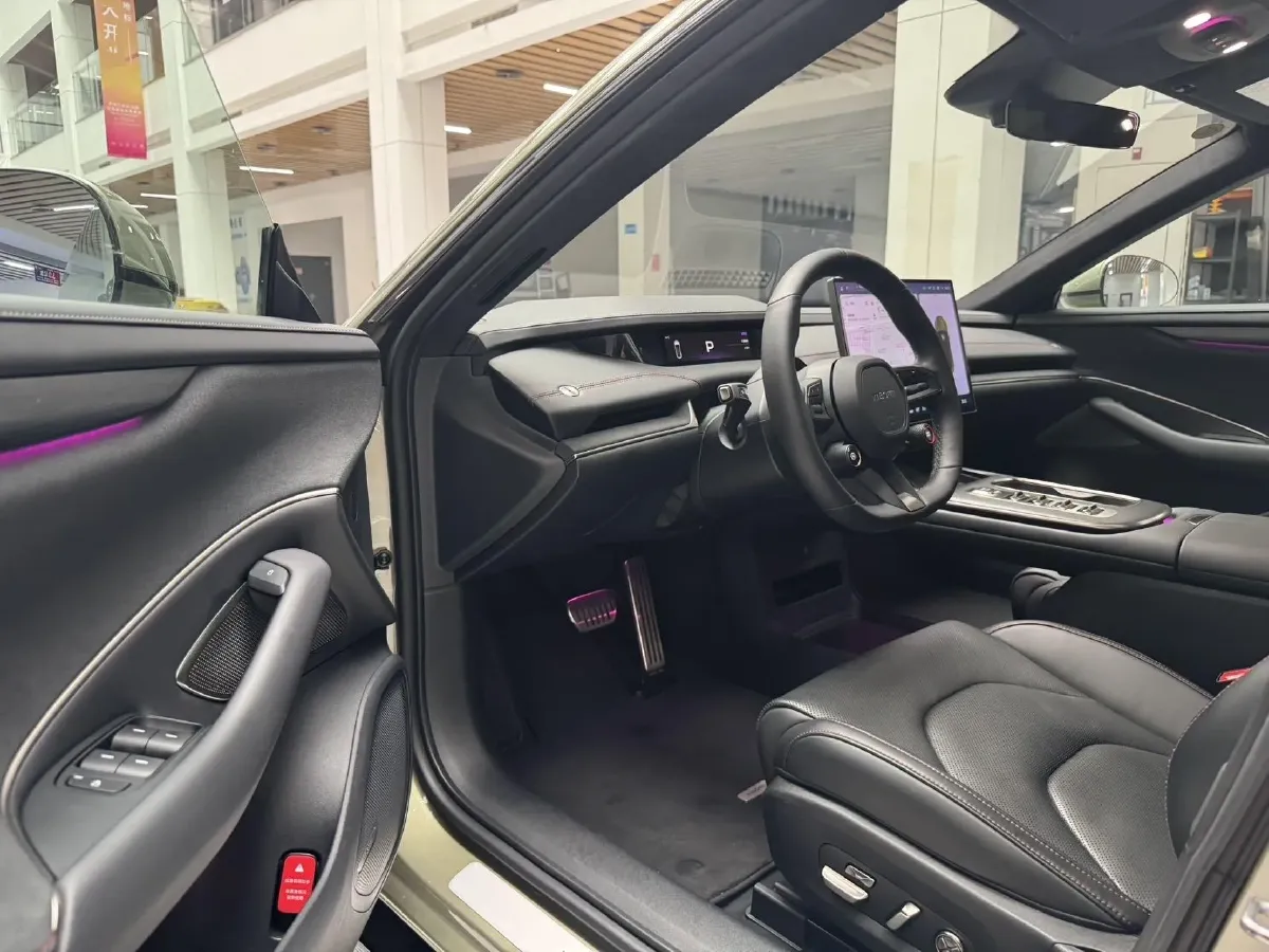 2024 MI SU7 BEV 101KWH,autocango,china used car exporter,china ev exporter,chinese used car exporter,chinese used ev exporter