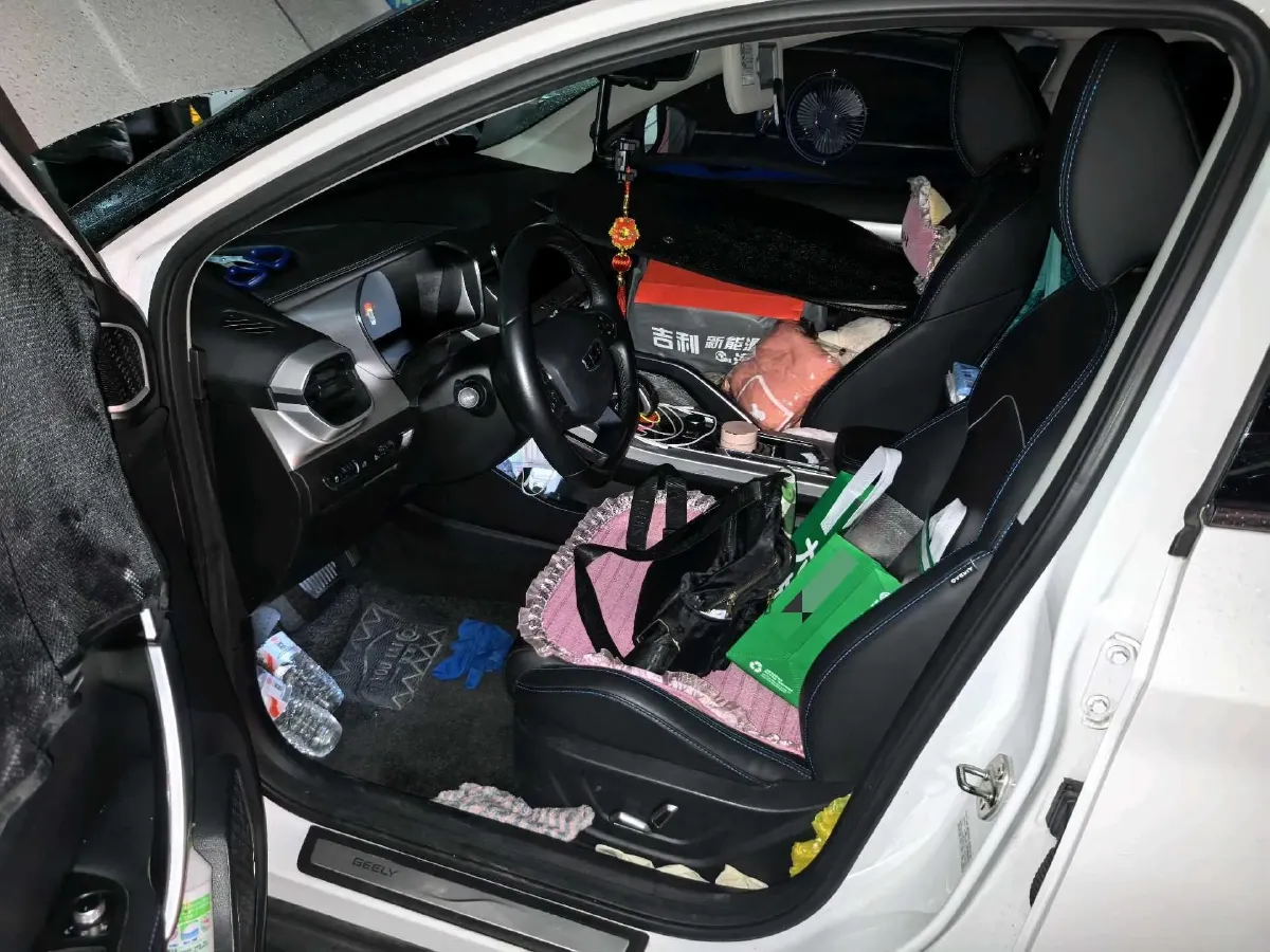 2020 Geely ICON 1.5T 177HP L3 7DCT,autocango,china used car exporter,china ev exporter,chinese used car exporter,chinese used ev exporter