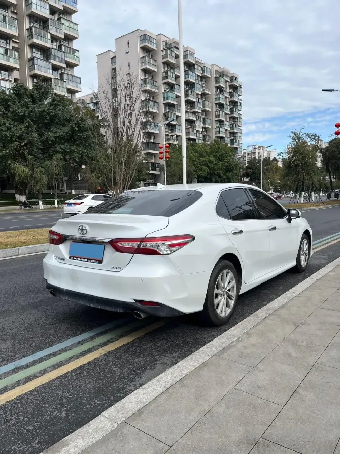 2021 Toyota Camry 2.0L 178HP L4 CVT,autocango,china used car exporter,china ev exporter,chinese used car exporter,chinese used ev exporter