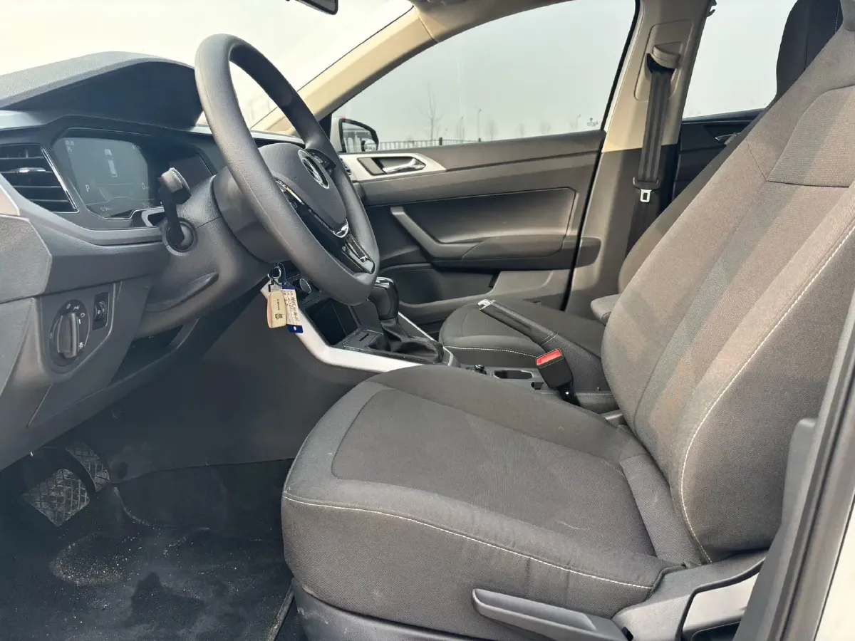 2023 Volkswagen Polo 1.5L 113HP L4 6AT,autocango,china used car exporter,china ev exporter,chinese used car exporter,chinese used ev exporter