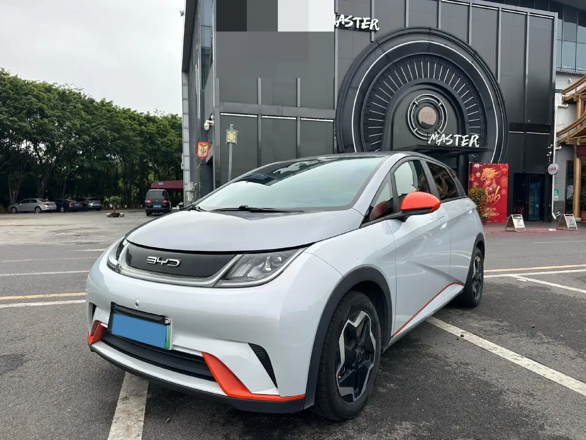 2021 Ford Escort 1.5L 122HP L3 6AT,autocango,china used car exporter,china ev exporter,chinese used car exporter,chinese used ev exporter