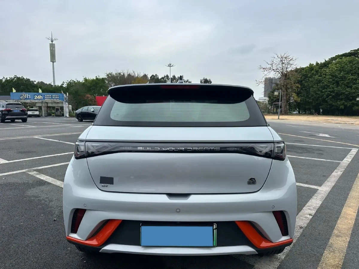 2021 Ford Escort 1.5L 122HP L3 6AT,autocango,china used car exporter,china ev exporter,chinese used car exporter,chinese used ev exporter