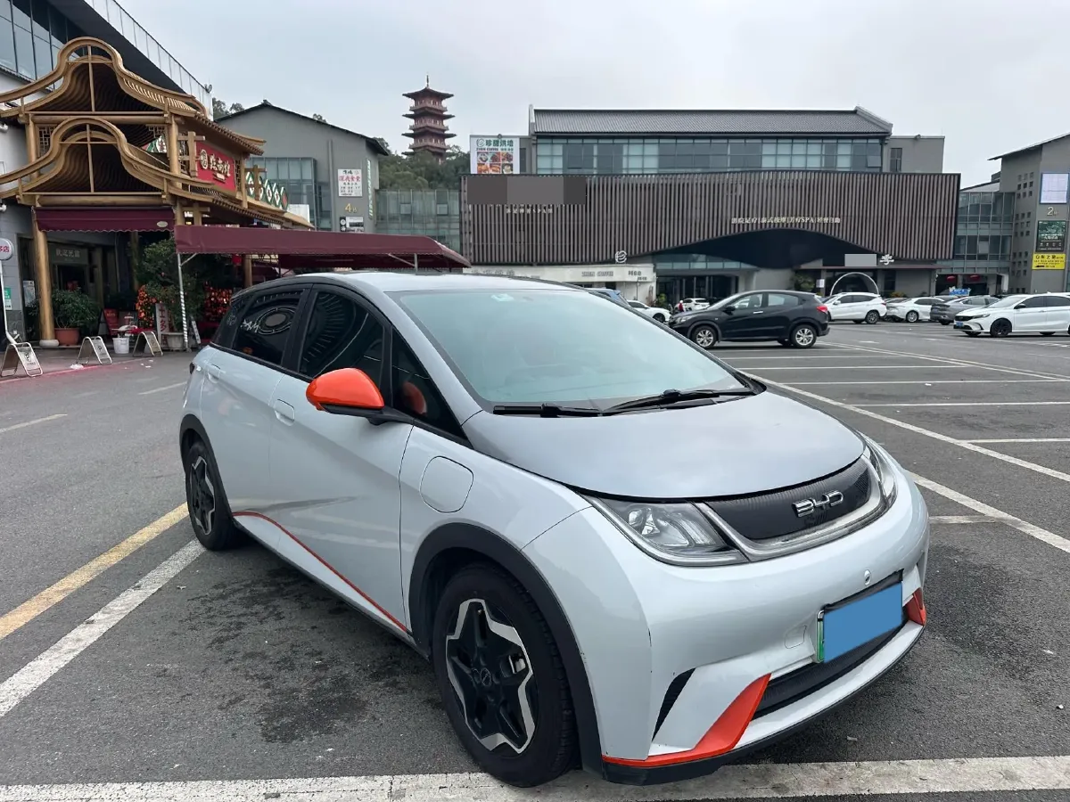 2021 Ford Escort 1.5L 122HP L3 6AT,autocango,china used car exporter,china ev exporter,chinese used car exporter,chinese used ev exporter