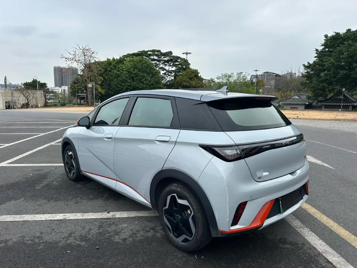 2021 Ford Escort 1.5L 122HP L3 6AT,autocango,china used car exporter,china ev exporter,chinese used car exporter,chinese used ev exporter