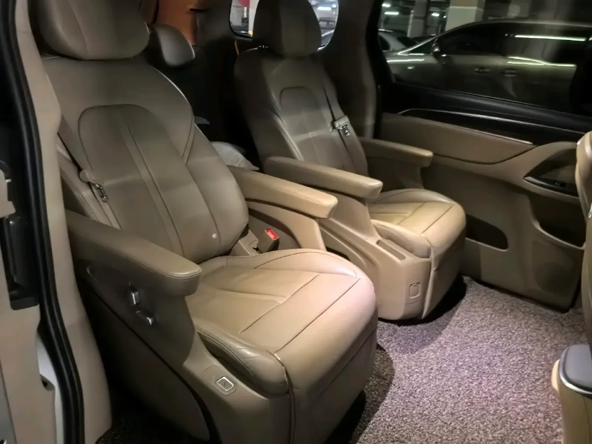 2018 Buick GL8 2.0T 260HP L4 6AT,autocango,china used car exporter,china ev exporter,chinese used car exporter,chinese used ev exporter