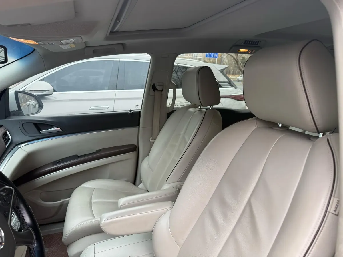 2021 Buick GL8 2.0T 237HP L4 9AT,autocango,china used car exporter,china ev exporter,chinese used car exporter,chinese used ev exporter