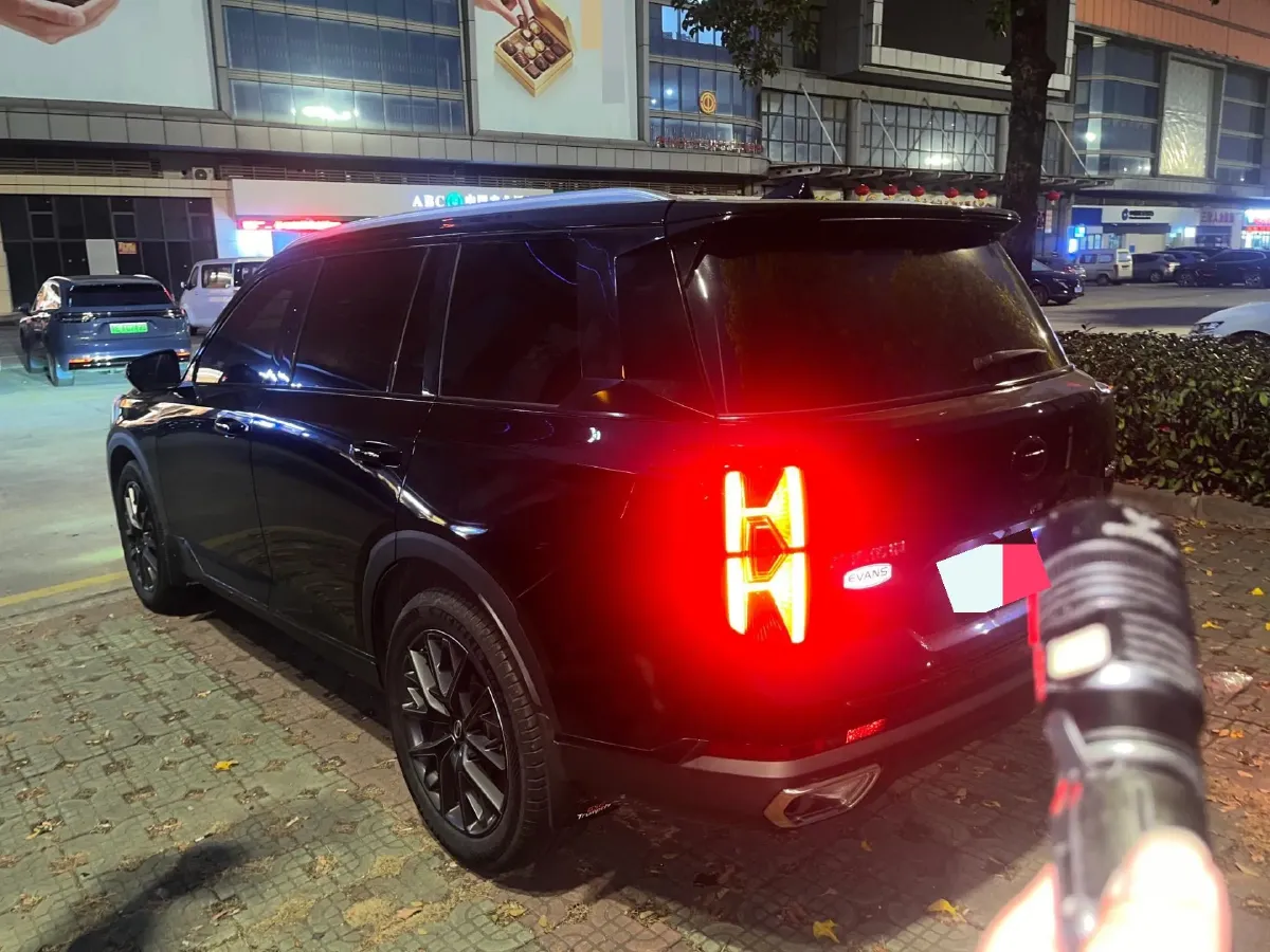 2022 GAC Trumpchi GS8 2.0T 252HP L4 8AT,autocango,china used car exporter,china ev exporter,chinese used car exporter,chinese used ev exporter