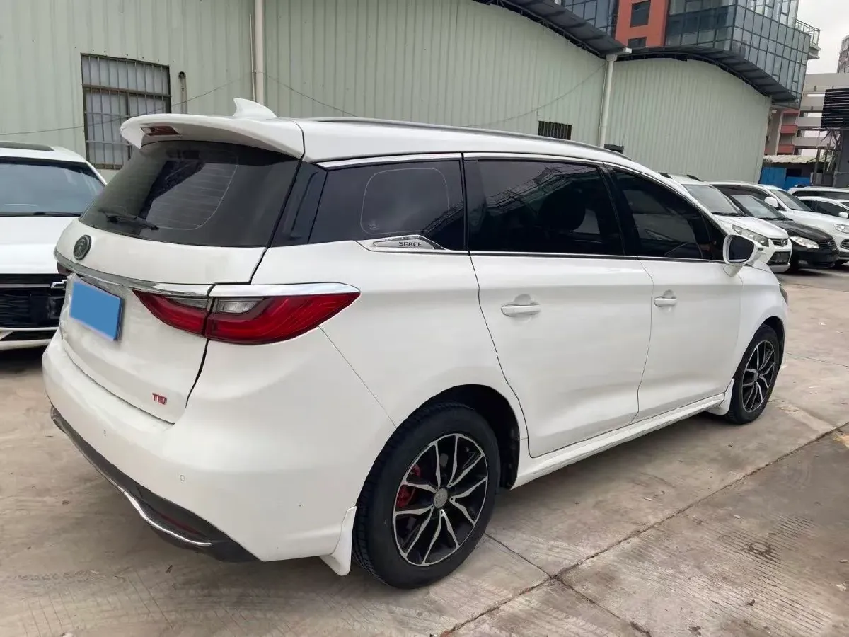 2017 BYD Song MAX 1.5T 154HP L4 6DCT,autocango,china used car exporter,china ev exporter,chinese used car exporter,chinese used ev exporter