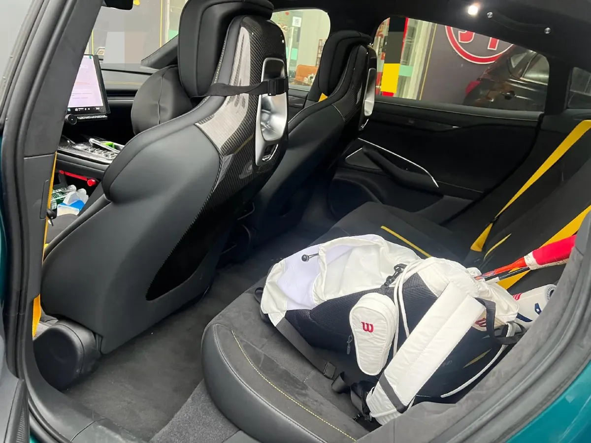 2025 MI SU7 Ultra BEV 93.7KWH,autocango,china used car exporter,china ev exporter,chinese used car exporter,chinese used ev exporter